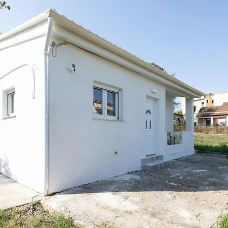 Tatil Evi Cozy White House Alepou